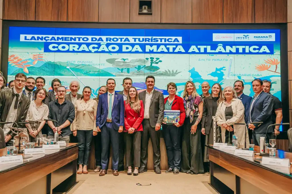 Representando empresariado, diretora do Ekôa Park defende a governo do estado importância de nova rota turística que liga Antonina, Guaraqueçaba e Morretes Representando empresariado, diretora do Ekôa Park defende a governo do estado importância de nova rota turística que liga Antonina, Guaraqueçaba e Morretes