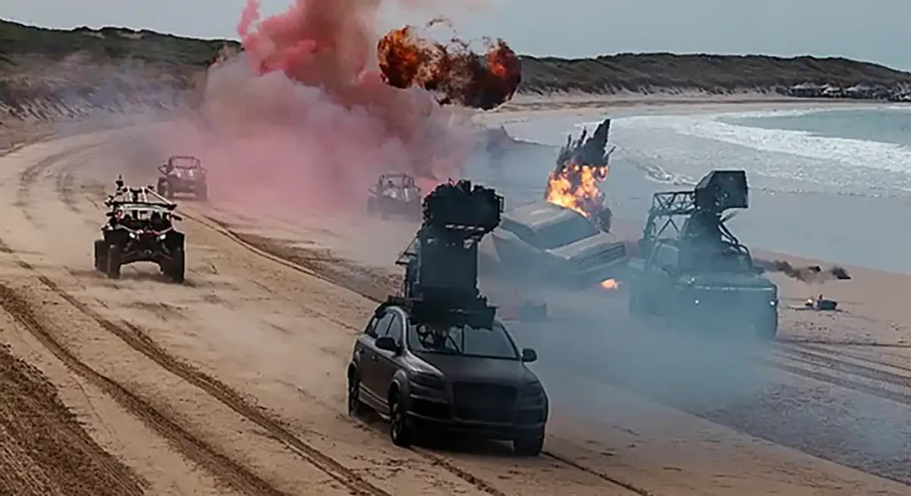O Dublê, novo filme de ação da Universal Pictures, quebra recorde mundial de giros com carros após uma explosão O Dublê, novo filme de ação da Universal Pictures, quebra recorde mundial de giros com carros após uma explosão