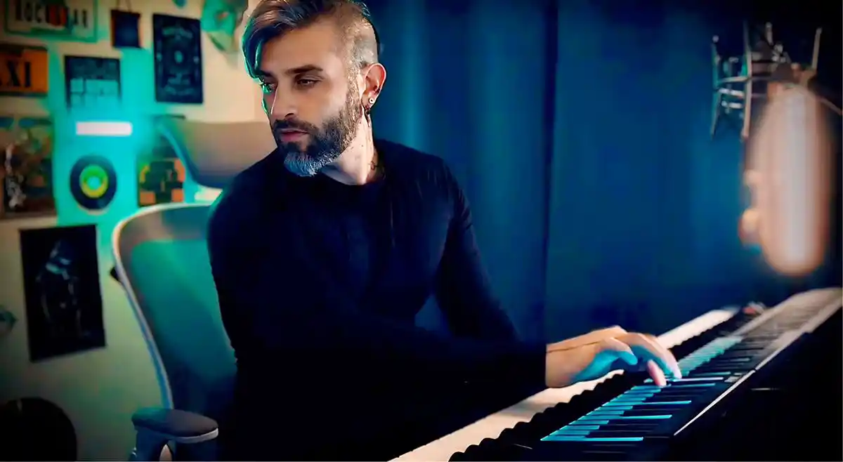 Junior Carelli ensina como descobrir o melhor som e tom de um piano; assista vídeo
