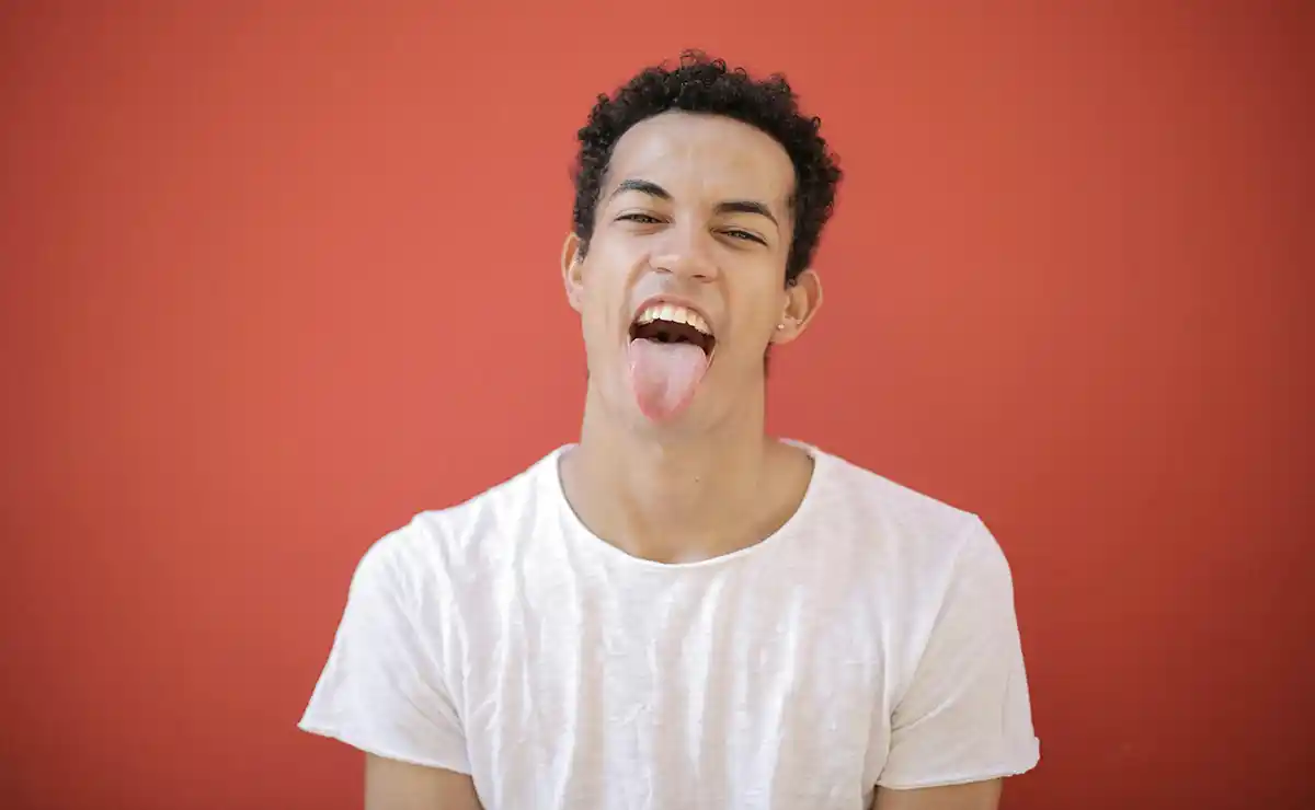 Halitose e Disgeusia mesmo lugar de efeito e diferentes sintomas