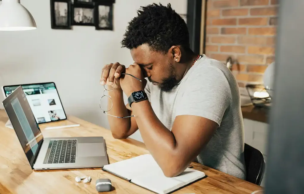 Trabalho a distância é a mesma coisa que o presencial? Trabalho a distância é a mesma coisa que o presencial?