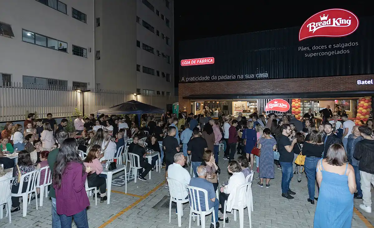 Nova franquia Bread King inaugura no Batel