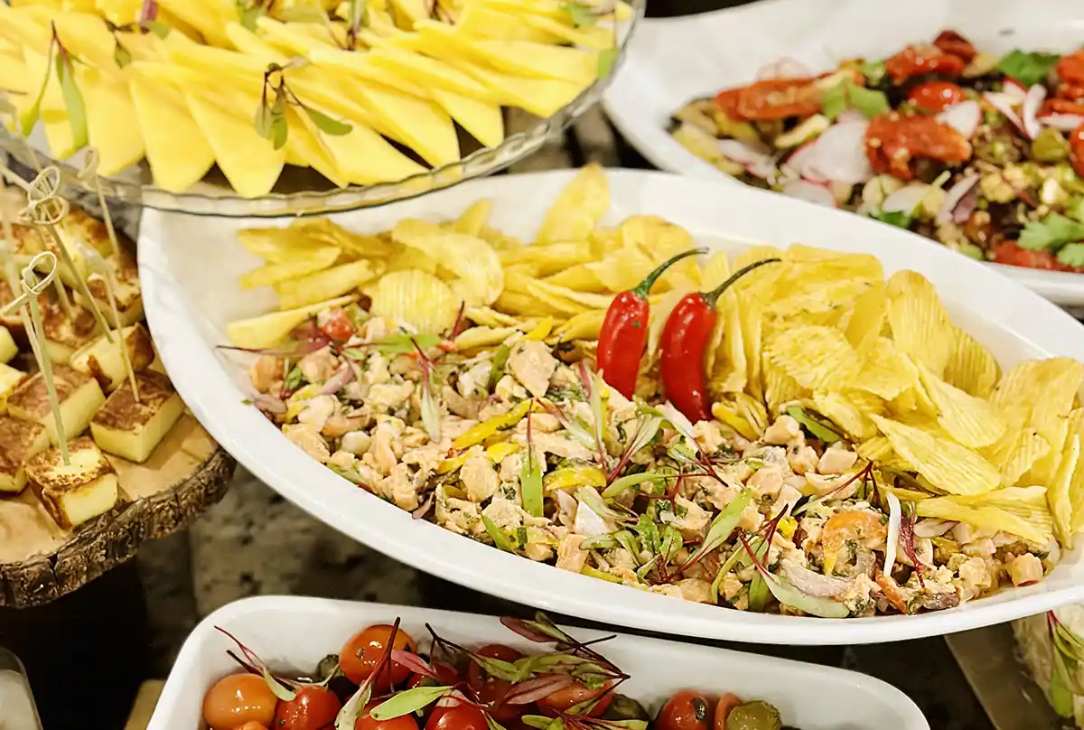 Quality Hotel Curitiba retoma noites de massas no Restaurante Ticiano