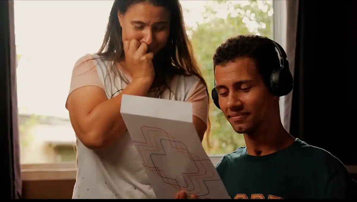 Pacientes do Hospital Universitário Cajuru ganham músicas personalizadas por Inteligência Artificial