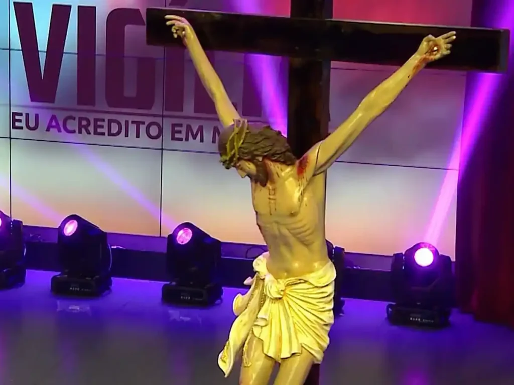 Vigília de Pentecostes da Evangelizar reúne fiéis para programação religiosa de 7 horas no fim de semana Vigília de Pentecostes da Evangelizar reúne fiéis para programação religiosa de 7 horas no fim de semana