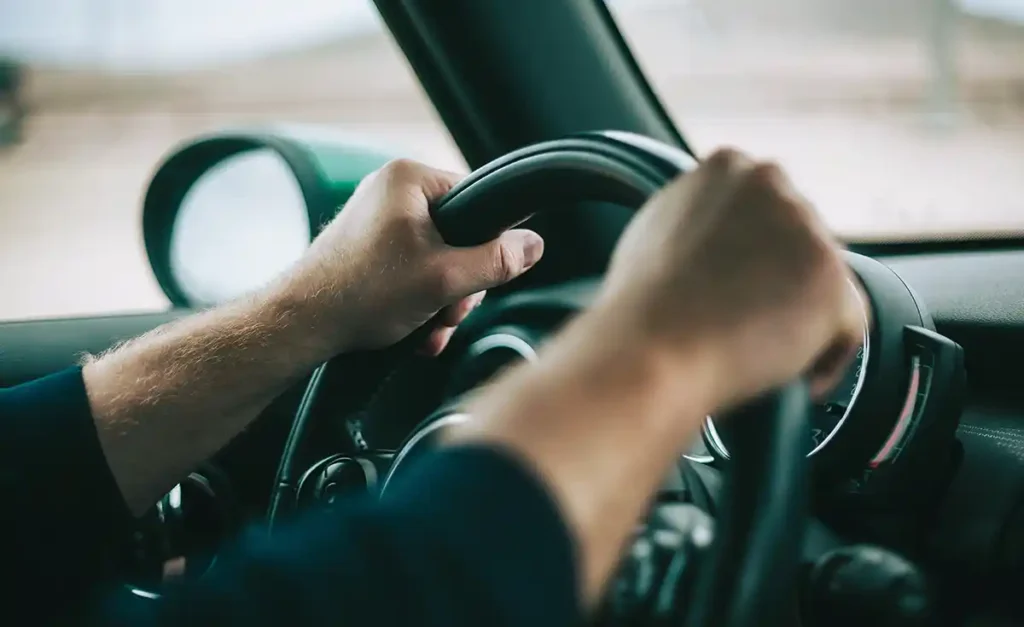 Trânsito: direção defensiva e cuidados essenciais para evitar acidentes