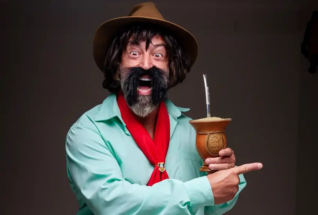 Guairão recebe neste domingo Cris Pereira com o espetáculo de humor "Gaudêncio em Busca do Piá Raiz"