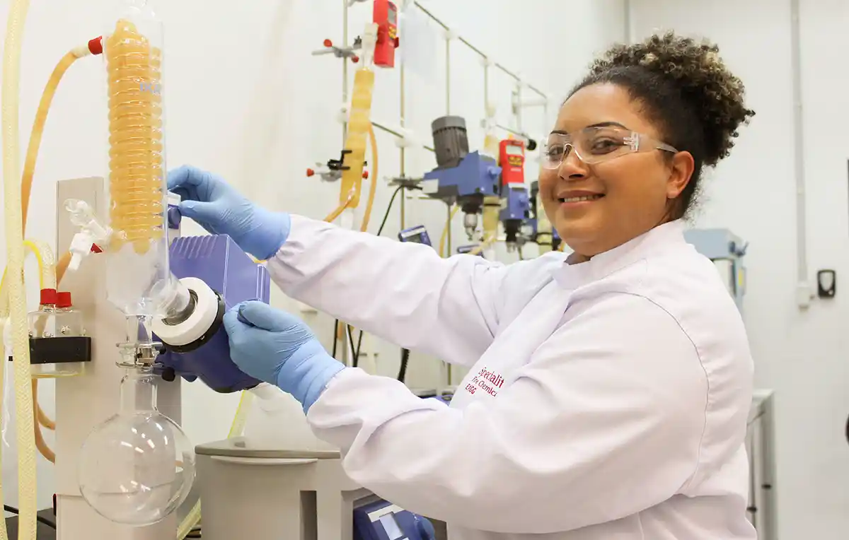 Após quatro anos de pesquisa, Prati-Donaduzzi produz insumo para medicamento do SUS e tem capacidade de atender parte da demanda mundial