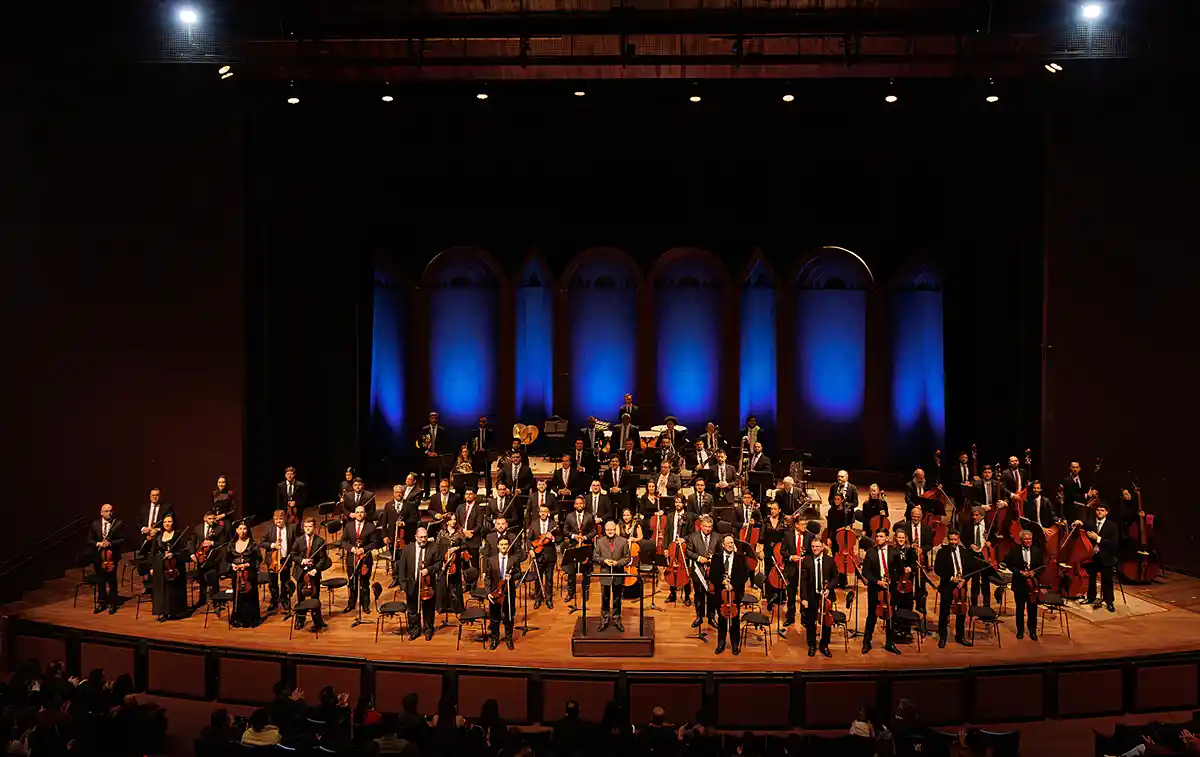 Orquestra Sinfônica do Paraná traz o pianista Cristian Budu para encerramento do Ciclo Brahms Orquestra Sinfônica do Paraná traz o pianista Cristian Budu para encerramento do Ciclo Brahms