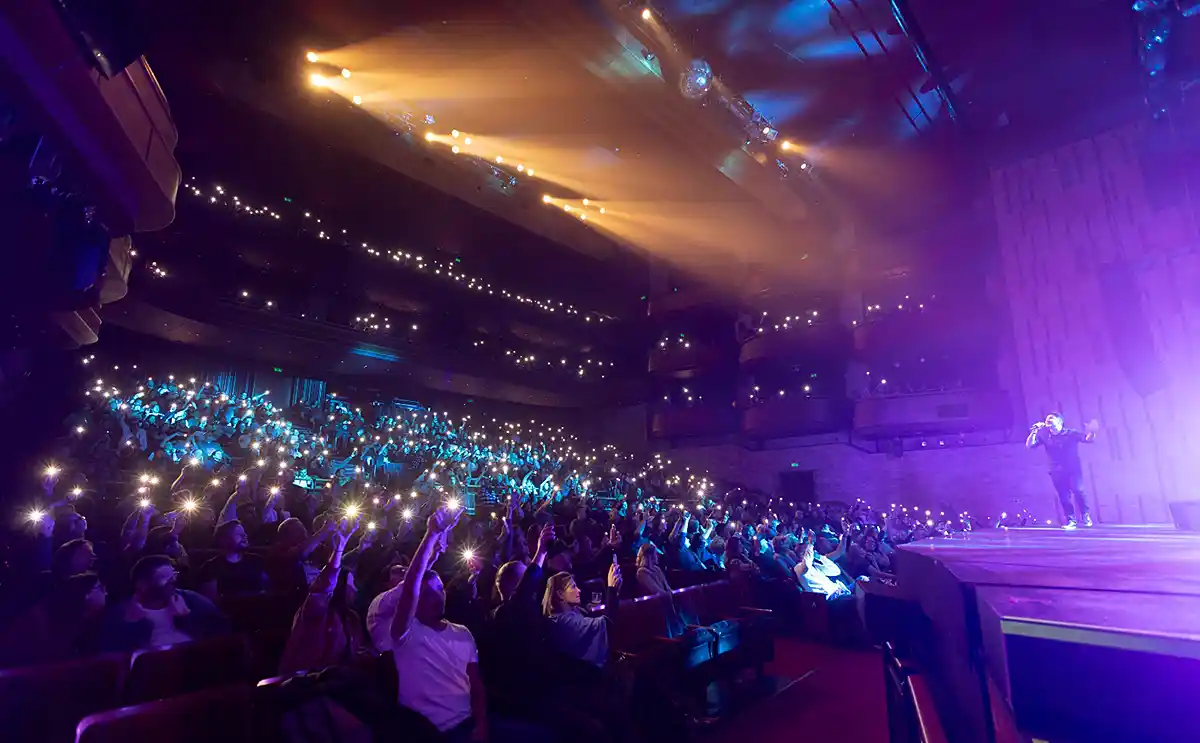 Pearl Jam Symphonic com Black Circle na Ópera de Arame Pearl Jam Symphonic com Black Circle na Ópera de Arame