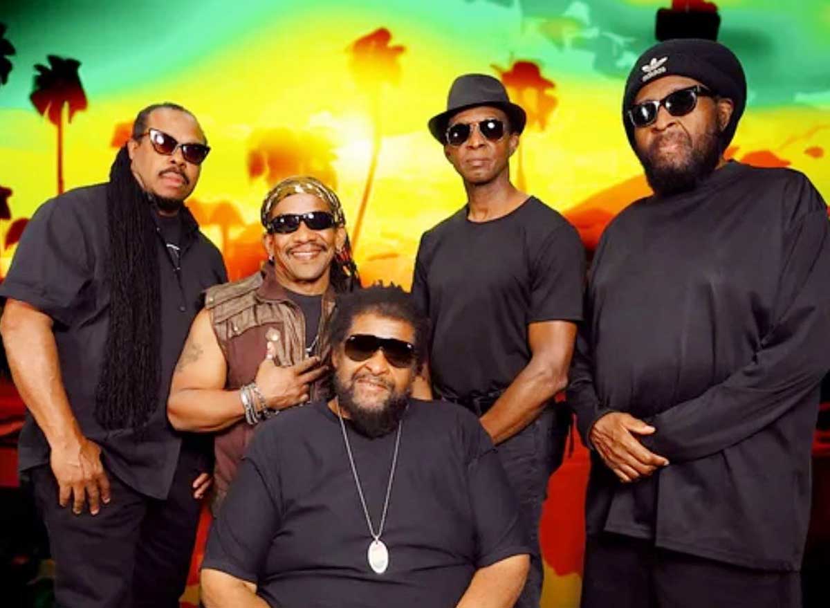 Inner Circle se prepara para voltar ao Brasil em abril e passa por Curitiba Inner Circle se prepara para voltar ao Brasil em abril e passa por Curitiba