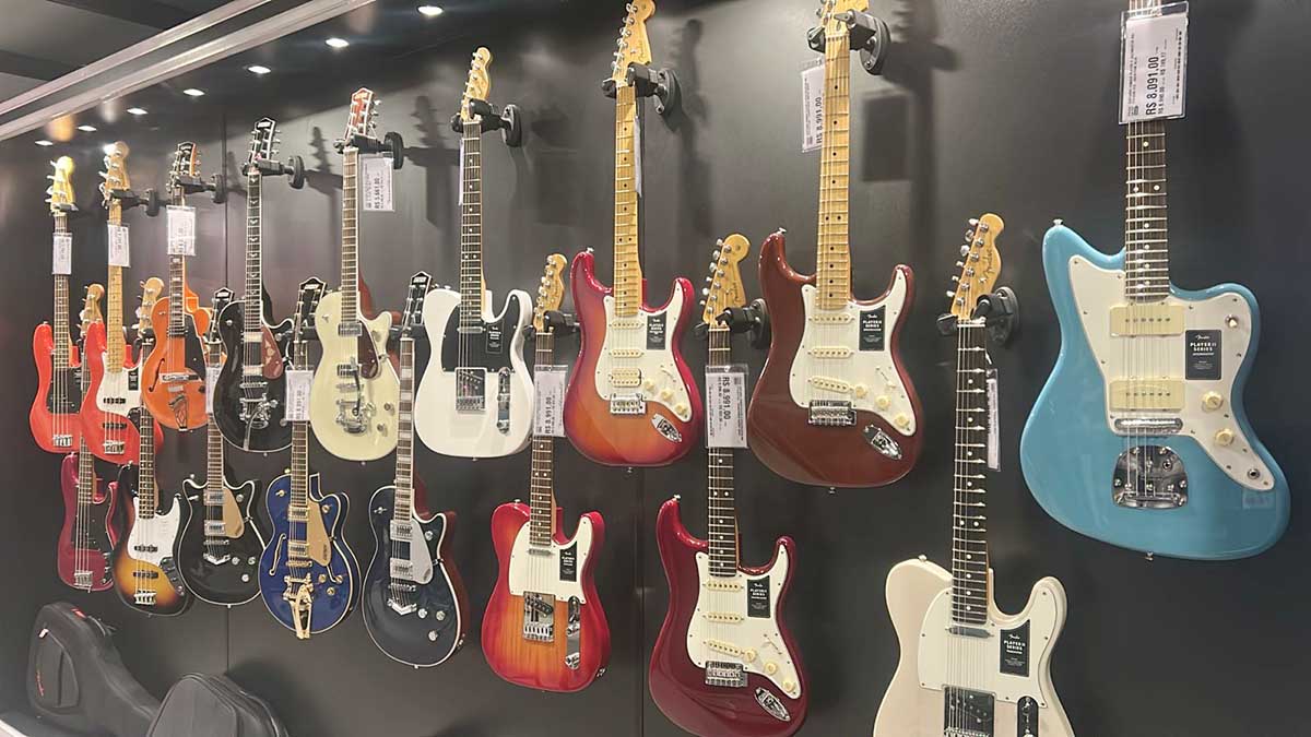 Pride Music Shop e Hard Rock Cafe Curitiba realizam exposição exclusiva e gratuita de instrumentos musicais Pride Music Shop e Hard Rock Cafe Curitiba realizam exposição exclusiva e gratuita de instrumentos musicais