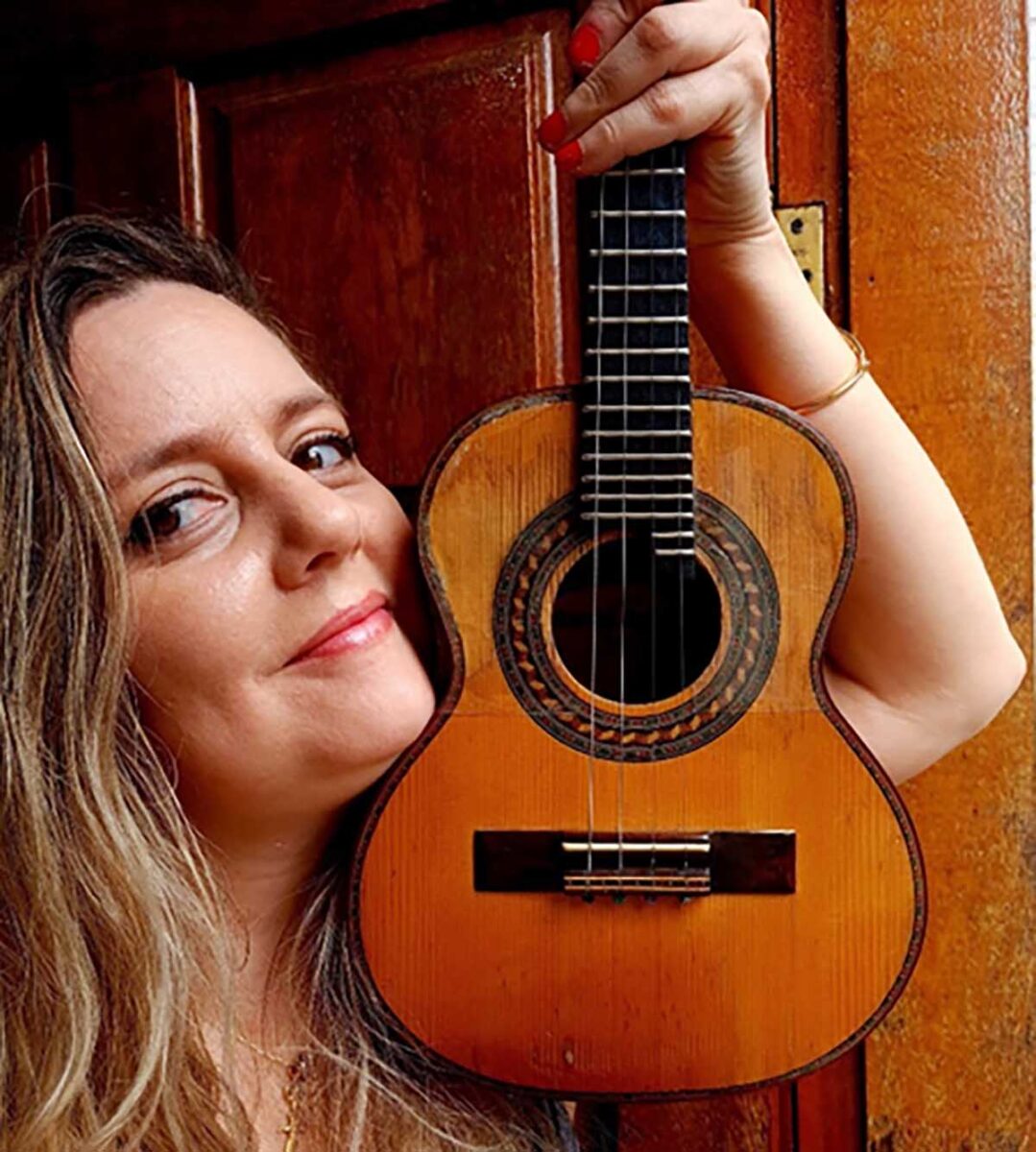 CAIXA Cultural Curitiba traz show da sambista carioca Roberta Nistra com banda formada por mulheres LGBTQIA+ CAIXA Cultural Curitiba traz show da sambista carioca Roberta Nistra com banda formada por mulheres LGBTQIA+