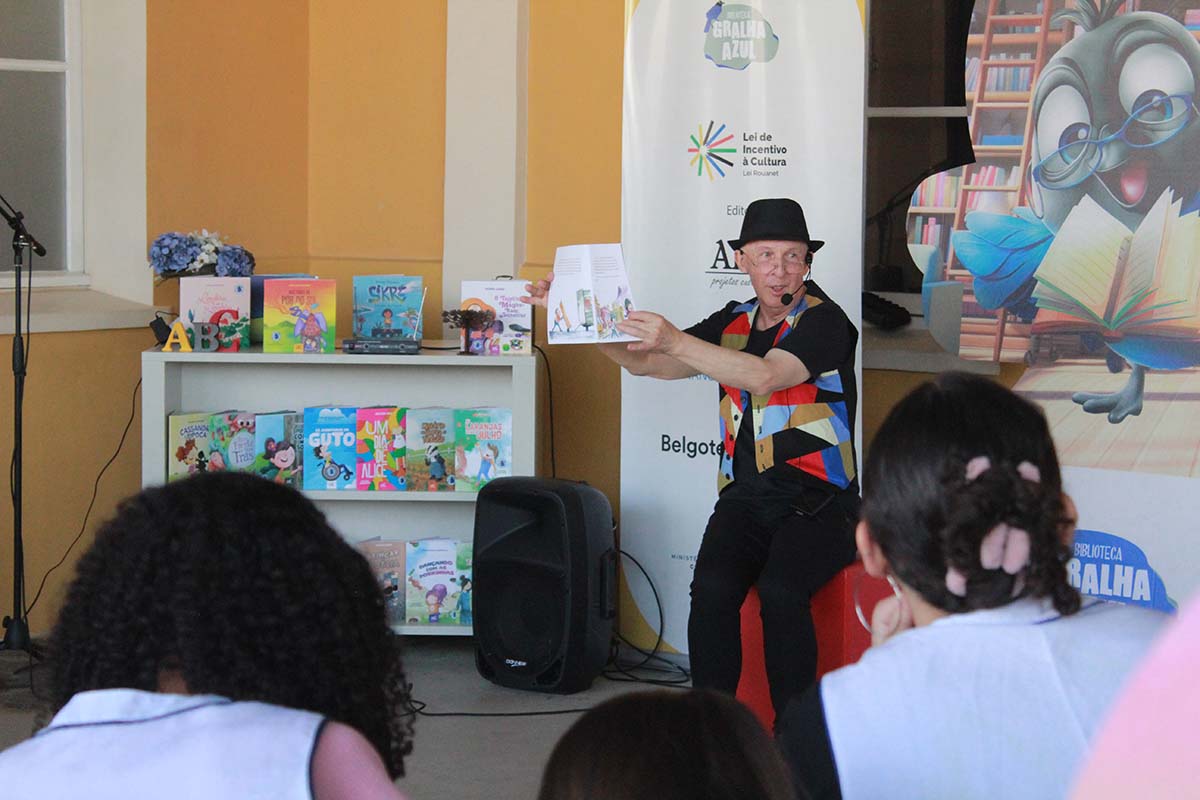 Inscrições para Biblioteca Gralha Azul terminam dia 30 Inscrições para Biblioteca Gralha Azul terminam dia 30