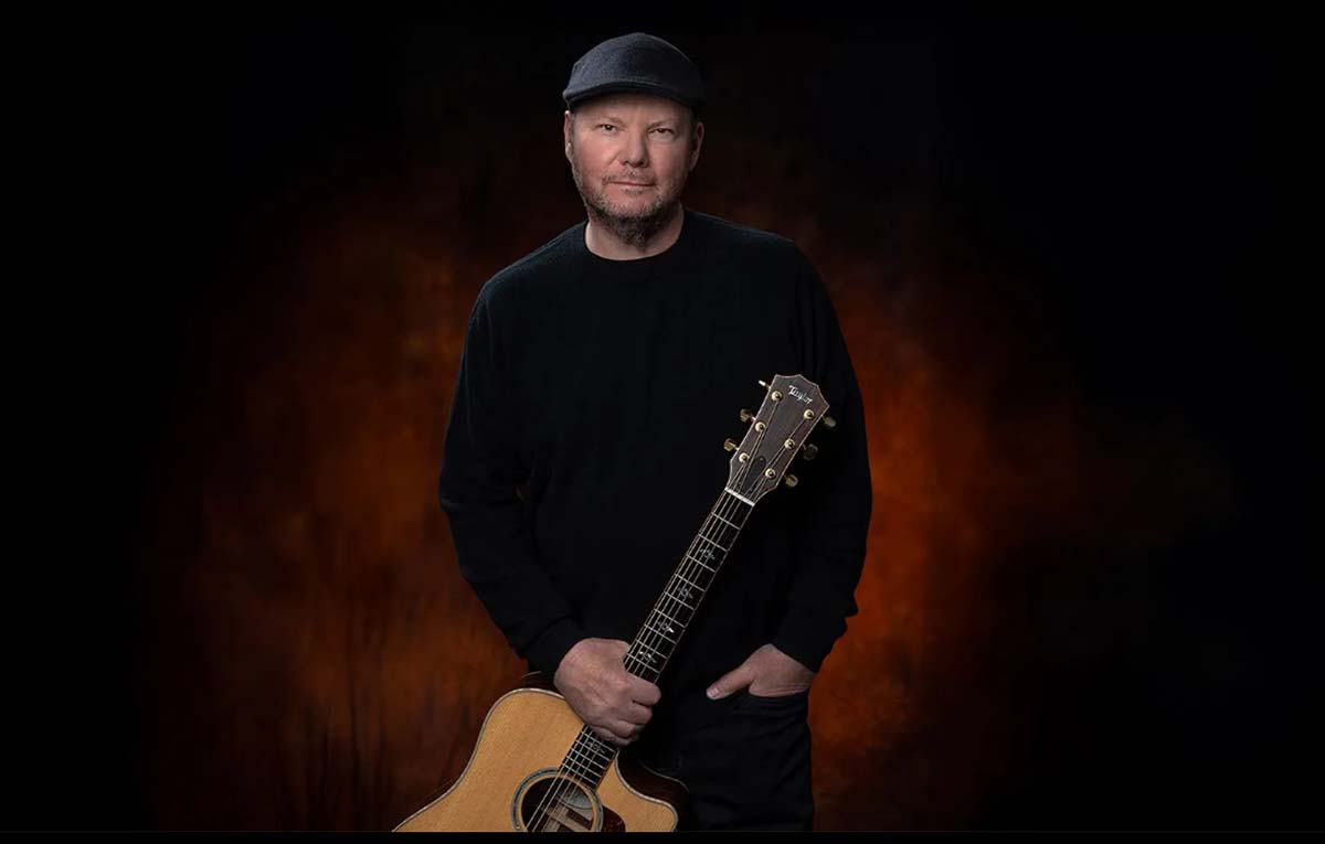 Christopher Cross volta ao Brasil após 9 anos com show repleto de clássicos do soft rock