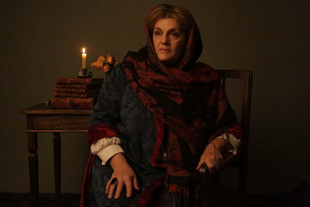 Depois do sucesso, espetáculo “Helena Blavatsky: A Voz do Silêncio” retorna a Curitiba em curta temporada