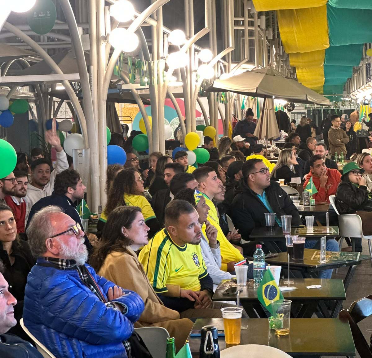 O bar Bávaro vai distribuir 200 chopes neste domingo se o Brasil passar de fase na Copa do Mundo O bar Bávaro vai distribuir 200 chopes neste domingo se o Brasil passar de fase na Copa do Mundo