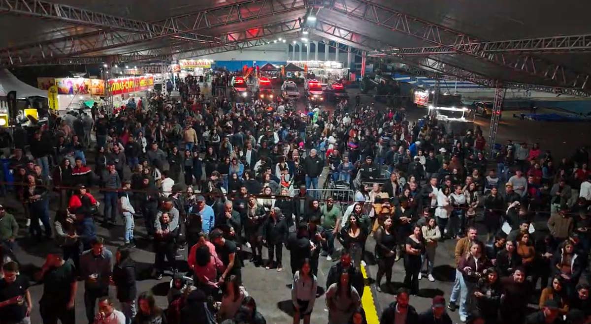 Festival Mandirituba - Shows gratuitos de MC Kevinho, Bruninho & Davi e Fiduma & Jeca devem reunir cerca de 100 mil pessoas neste fim de semana Festival Mandirituba - Shows gratuitos de MC Kevinho, Bruninho & Davi e Fiduma & Jeca devem reunir cerca de 100 mil pessoas neste fim de semana