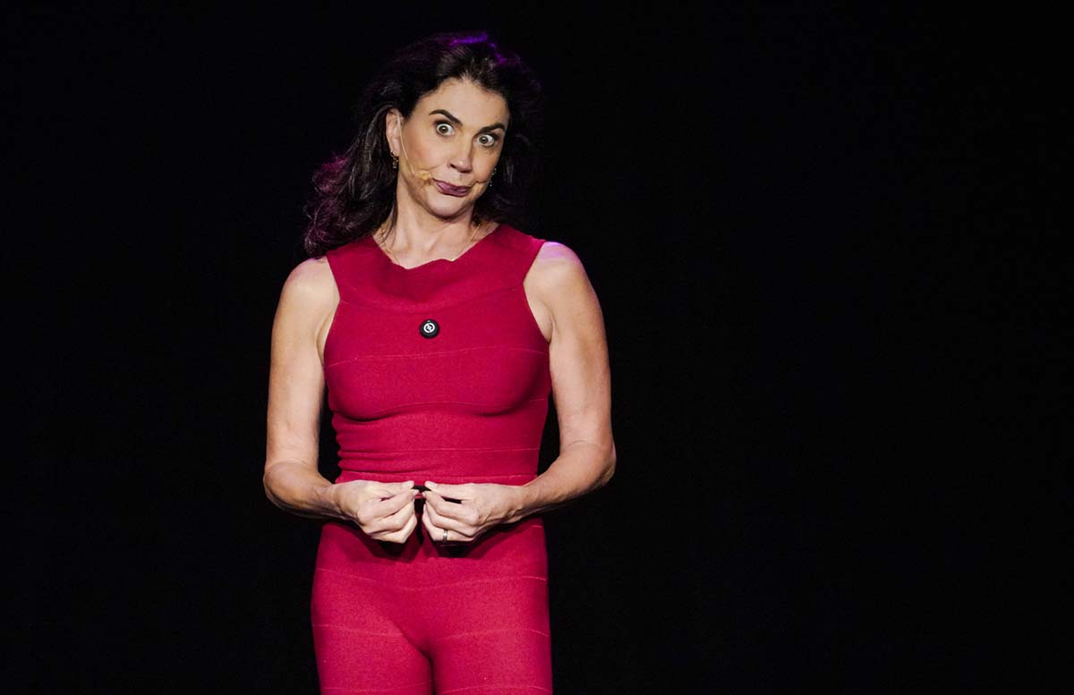 Neste fim de semana, comédia “Da Puberdade à Menopausa”, com Angela Dippe, tem apresentações no Guairinha
