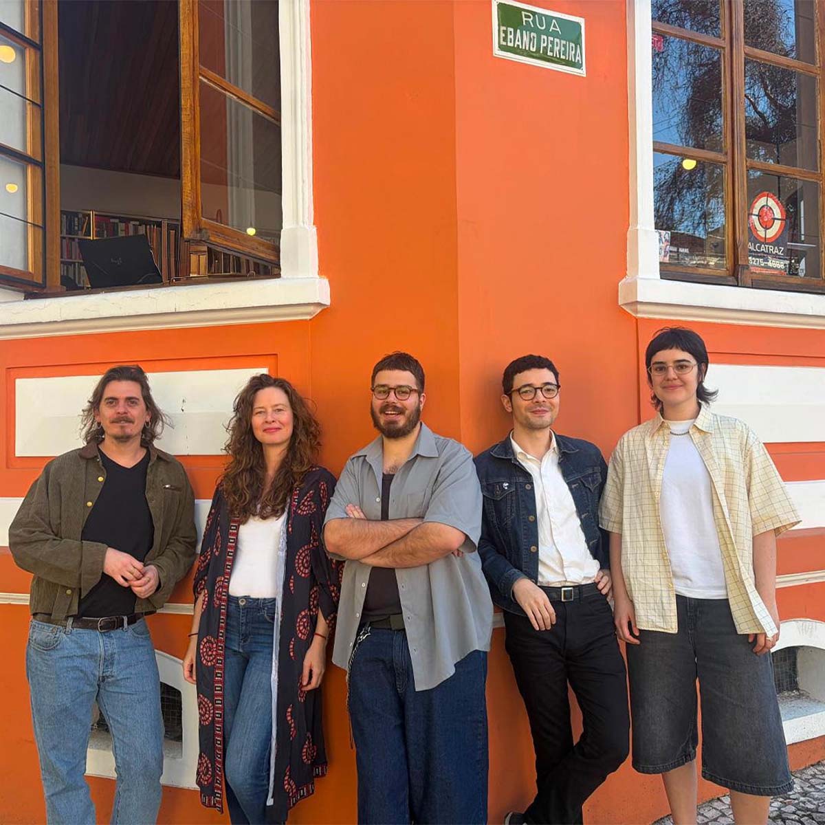 Encontro reúne ilustradores para discutir criação, autoria e linguagem visual nos livros para crianças e jovens Encontro reúne ilustradores para discutir criação, autoria e linguagem visual nos livros para crianças e jovens