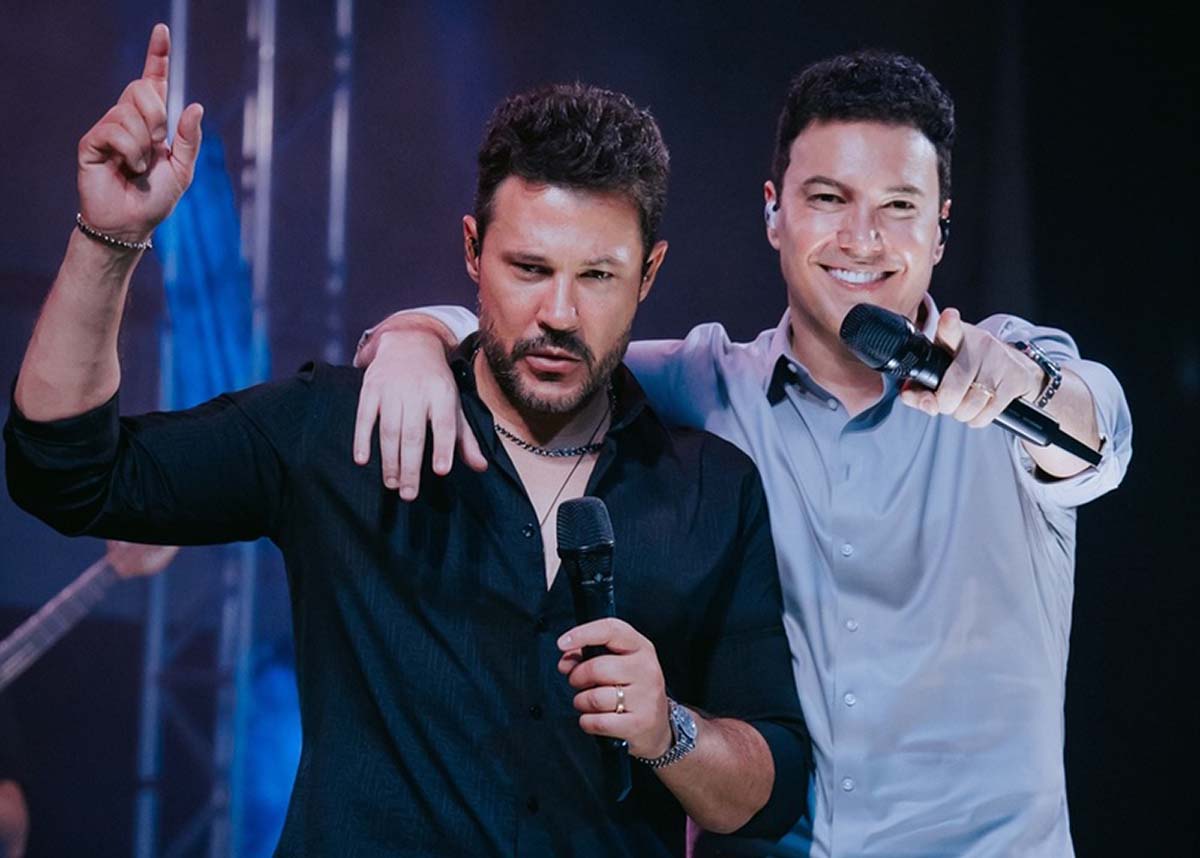 Michel Teló, César Menotti & Fabiano e João Bosco & Vinícius celebram época de ouro do sertanejo universitário em Curitiba Michel Teló, César Menotti & Fabiano e João Bosco & Vinícius celebram época de ouro do sertanejo universitário em Curitiba