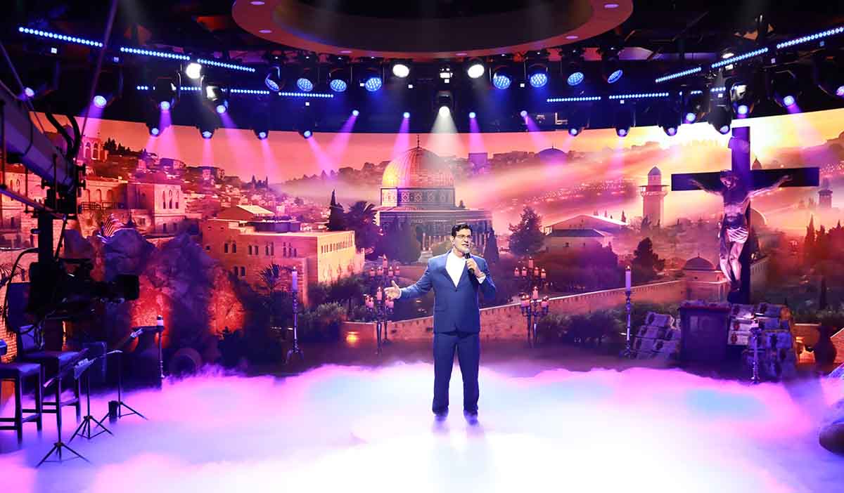 Dos estúdios em Curitiba para todo o Brasil: os 15 anos da TV Evangelizar