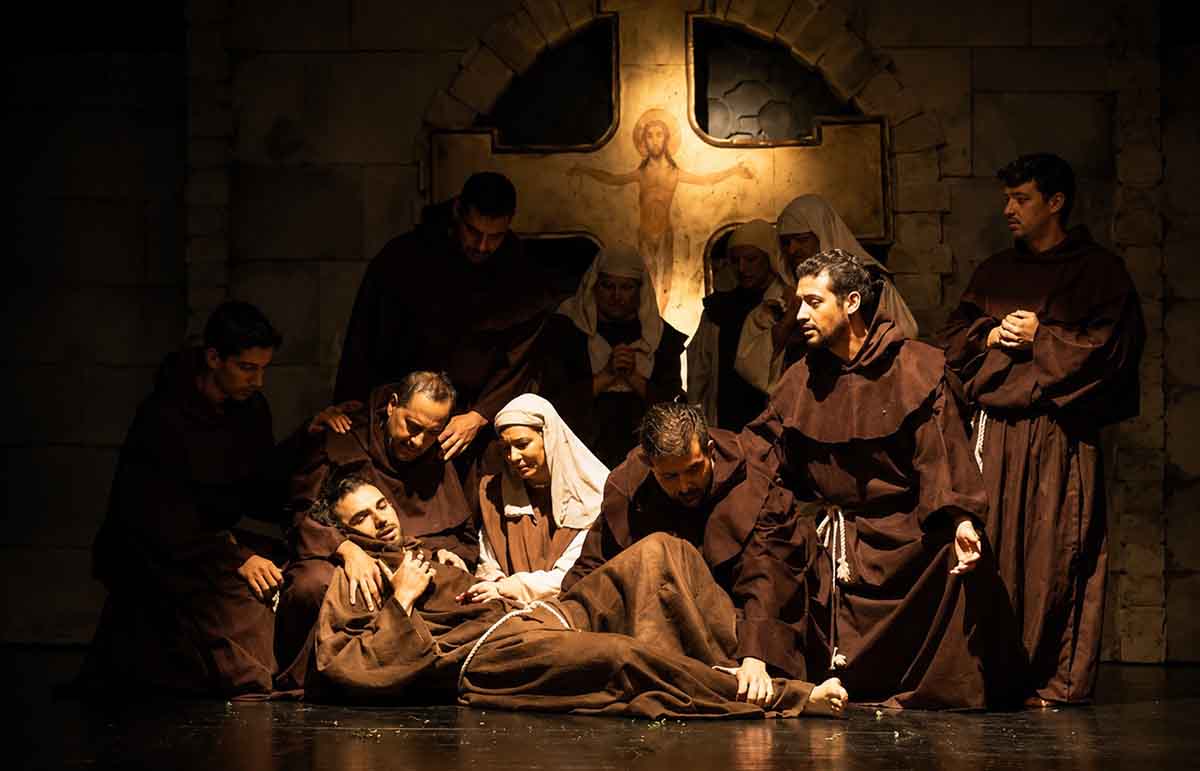 Grupo Lanteri encena "Francisco de Assis – A Busca por um Ideal" no Sesc da Esquina Grupo Lanteri encena "Francisco de Assis – A Busca por um Ideal" no Sesc da Esquina