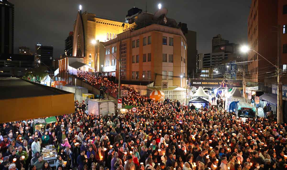 Com programações religiosa e cultural, XI Festa de Jesus das Santas Chagas atrai fiéis de todo país a Curitiba