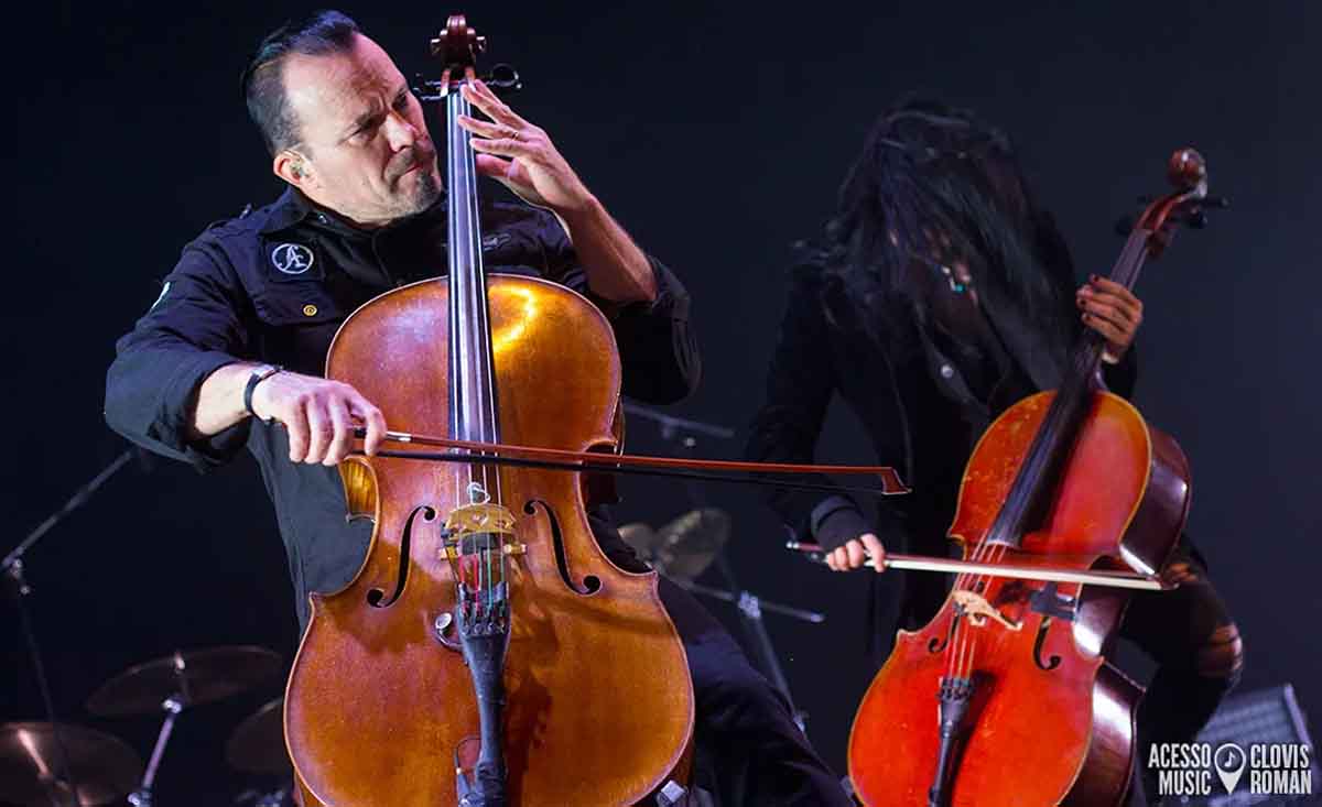 Apocalyptica retorna a Curitiba para show em homenagem ao Metallica Apocalyptica retorna a Curitiba para show em homenagem ao Metallica