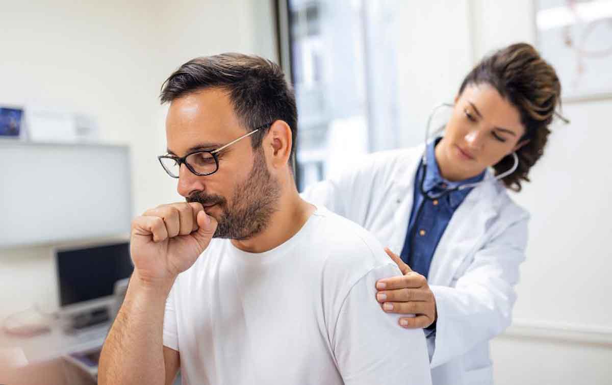 Médica explica por que o monitoramento de vírus respiratórios deve continuar no Paraná Médica explica por que o monitoramento de vírus respiratórios deve continuar no Paraná