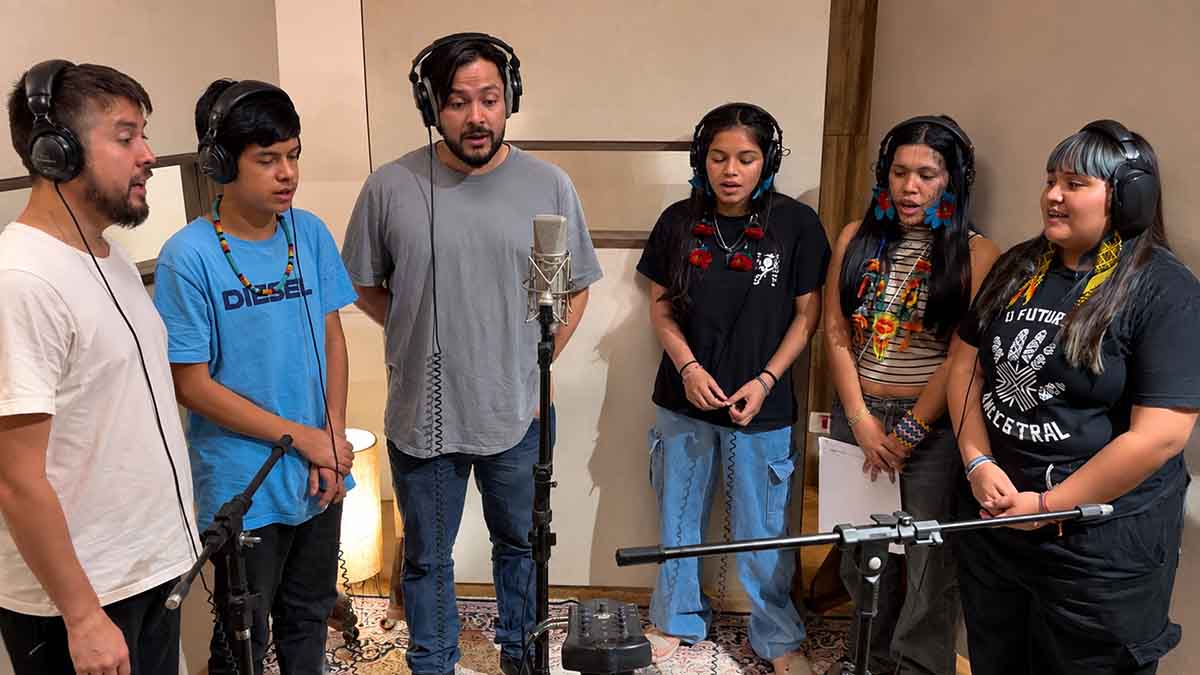 "Canto da Terra" leva música, sustentabilidade e ancestralidade indígena a três palcos de Curitiba "Canto da Terra" leva música, sustentabilidade e ancestralidade indígena a três palcos de Curitiba
